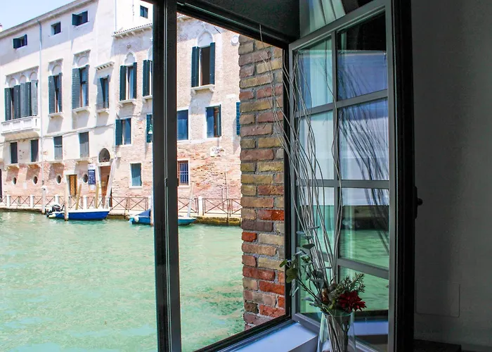 Al Canal Regio - Guest House